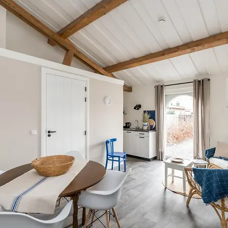 Bed & Breakfast De Meulestee 3*