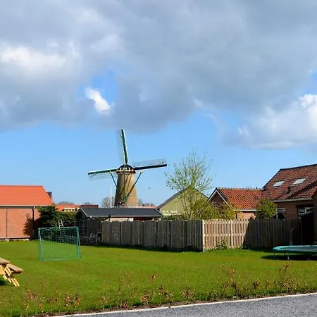 לינה וארוחת בוקר De Meulestee אאודורפ